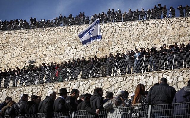 Thousands attend funeral in Jerusalem for victims of Paris supermarket attack