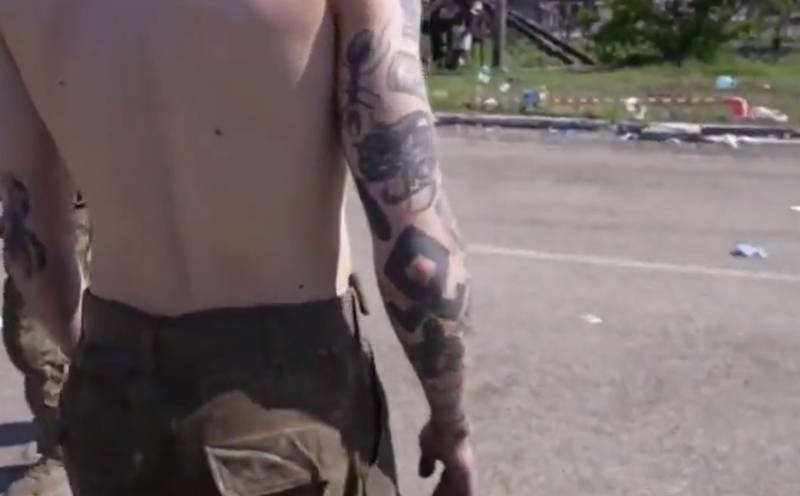 Here's what the Azov Battalion tattoos are hiding 4