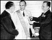 1938 Henry Ford received the Grand Cross from Hitler