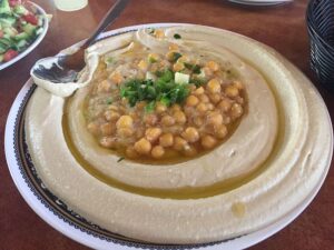 Classic Israeli Hummus