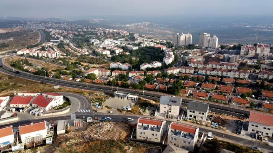 JACK GUEZ / AFP - A view shows the Israeli settlement of Ariel in the West Bank, on July 1, 2020.