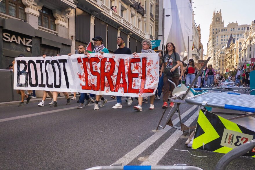 Anti-Israel protests march through Madrid calling for a boycott of Israel after the cancellation of the Vuelta a España cycling race. 14September2025. Credit: Barcex via Wikimedia Commons.