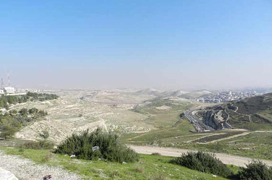 View of the E1 area and Maale Adumim (on right) as seen from Jerusalem (Mount Scopus).